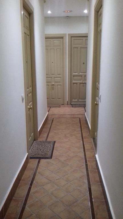 Apartamentos Dali Madri Exterior foto